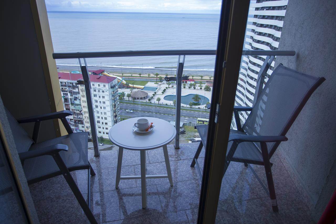 Aparthotel Tangerine Batumi Exterior foto