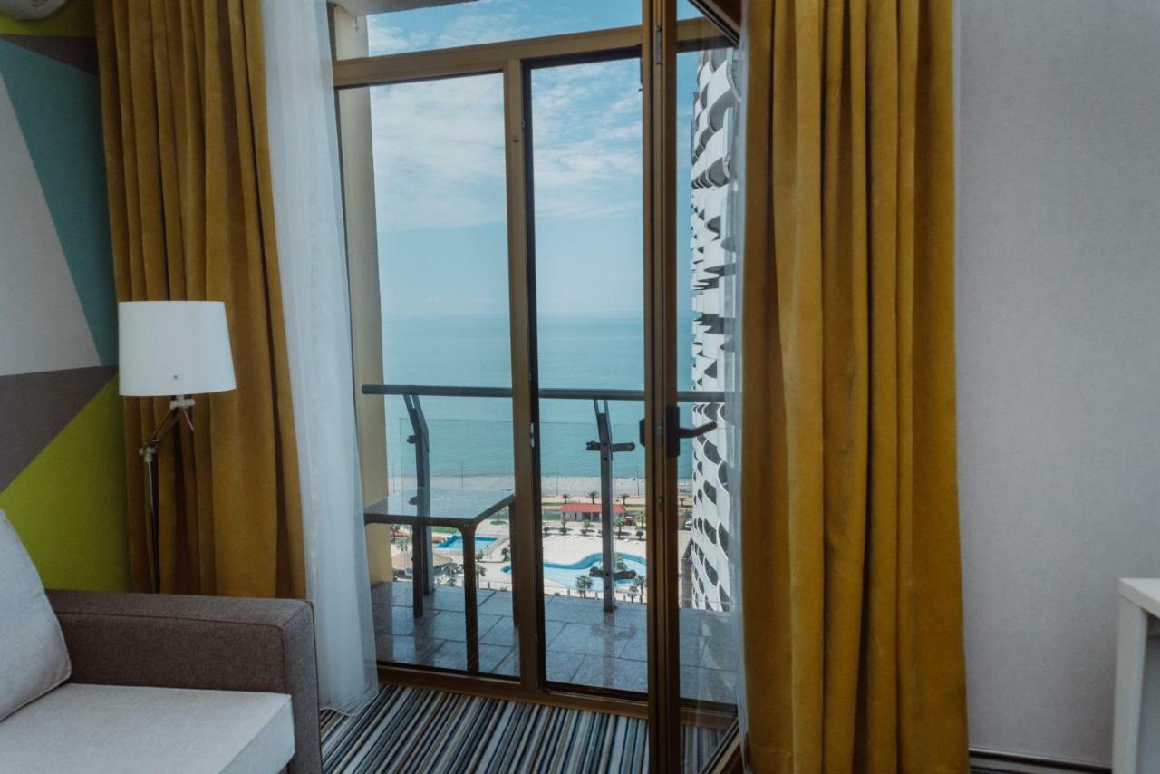 Aparthotel Tangerine Batumi Exterior foto